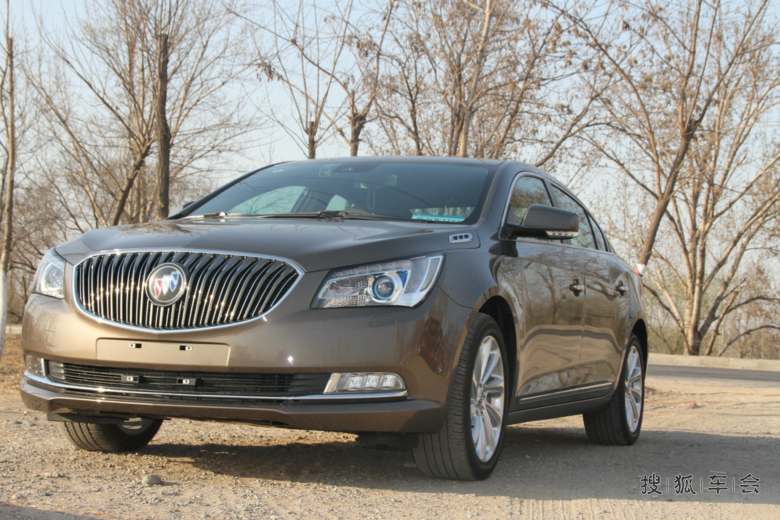 君越2.0T智享棕色内外提车作业外加使用心得!