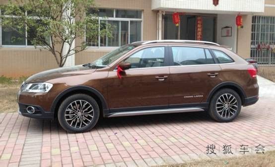 空间也不错,后备箱空间大,配置可以,1.4t动力也足够,有了这车,就高清图片