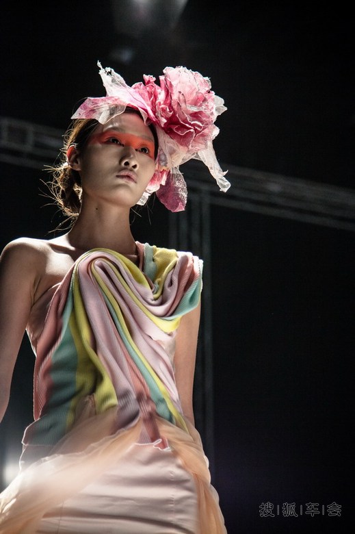 2014巴黎国际时装秀(一)_狐拍社(上海)