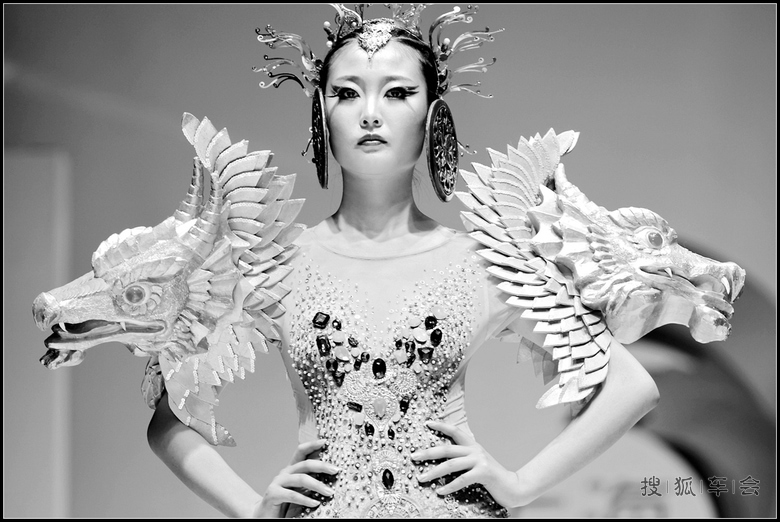 《艺汇上海--国际时装秀》黑白_狐拍社(上海)