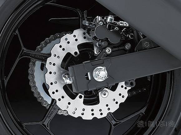 川崎发布新款Z250SL,亮点呈现