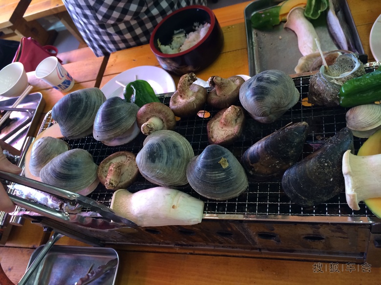 在日本吃自助烧烤,太美了!