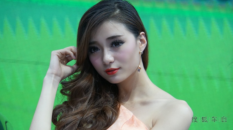 2014北京国际车展-车模②_天津比亚迪S6论坛