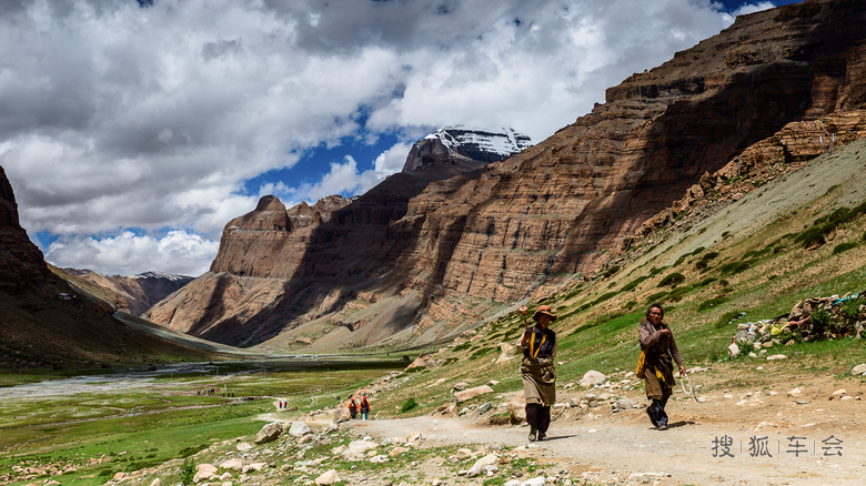 发几张四大教派中认为的世界中心--冈仁波齐_