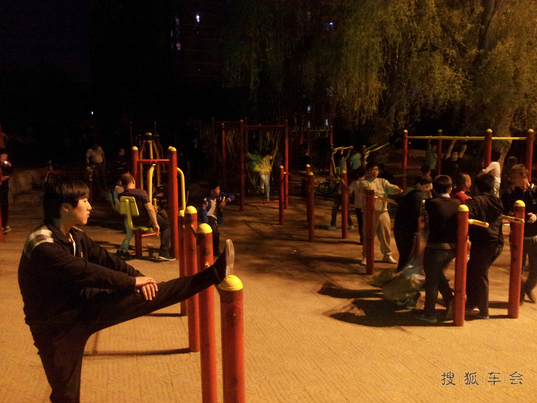 沈阳大东广场的美丽夜生活