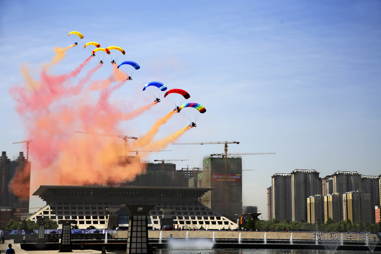 航空节 动力伞表演