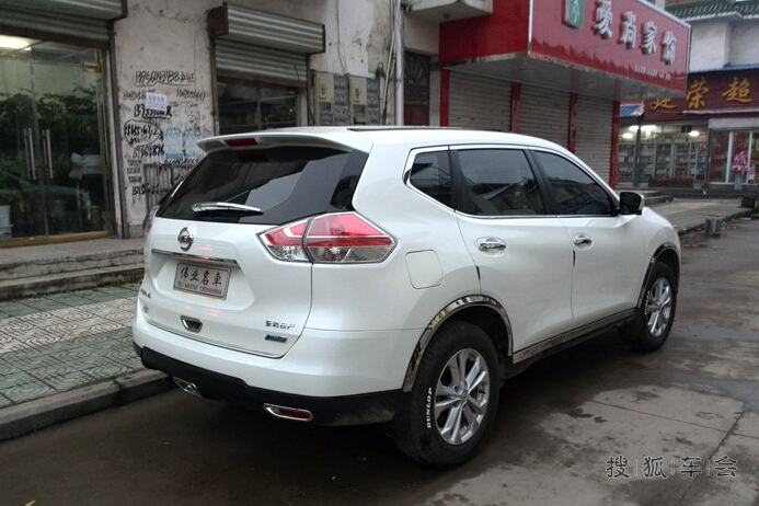 新奇骏 峰行8寸性价比导航轮眉内外门槛条挡泥板