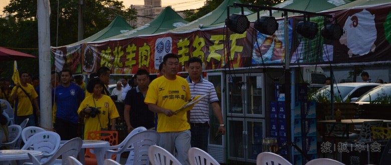 世界杯开幕在即,陕西曾经足球明星和咸阳球迷