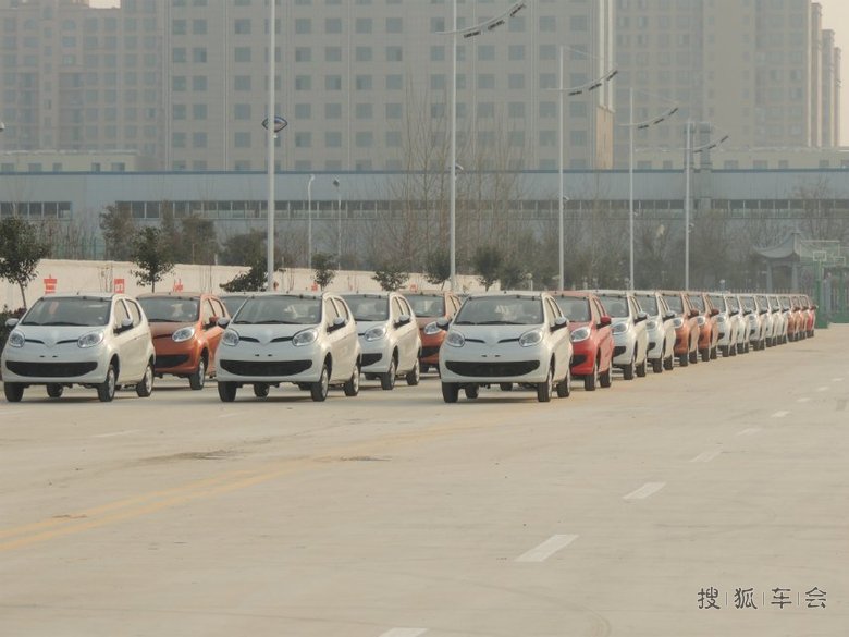 梅亿纯电动汽车启动租赁模式