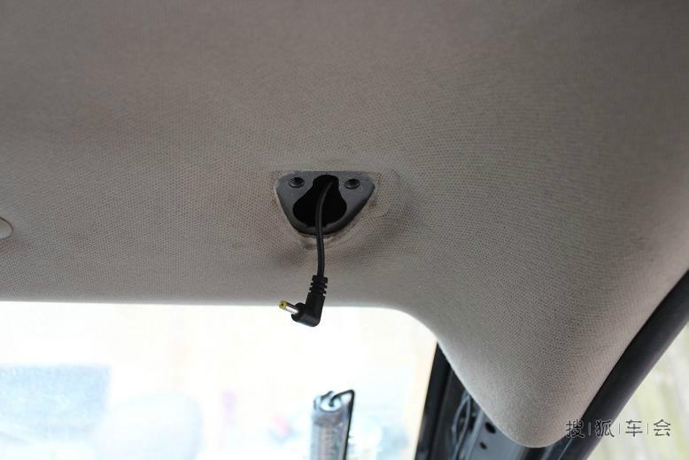 遮阳板显示器改造,与车载高清播放器和家用网