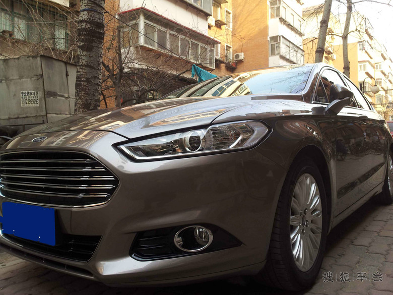 天津2T时尚牡蛎灰加装转向轴护套、手套箱盖