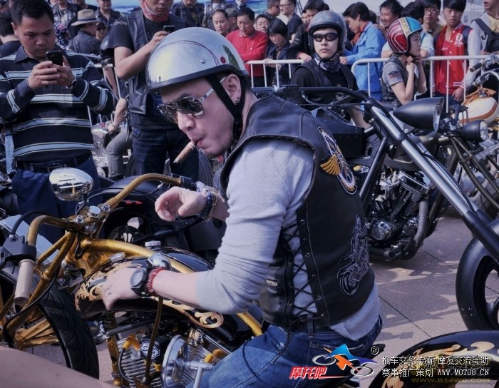 葛优也骑一辆哈雷摩托车_京A军团摩旅
