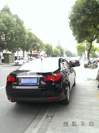 自恋狂-老男人玩自拍_荣威550论坛