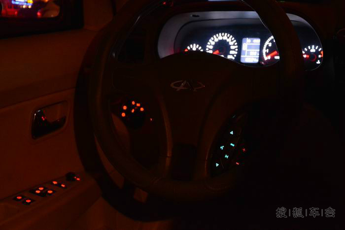 2010款老风云2增加三门车窗按键背光灯作业-