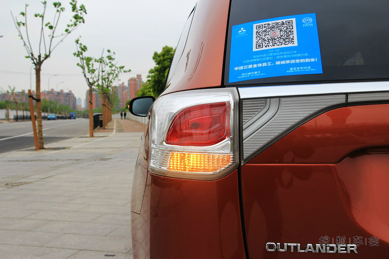 【注重空间\/油耗\/高科技】试驾2013款三菱欧蓝