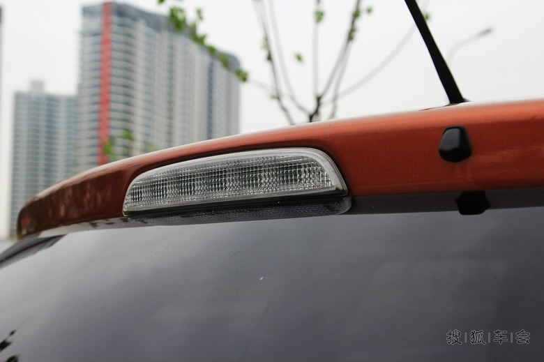 【注重空间\/油耗\/高科技】试驾2013款三菱欧蓝