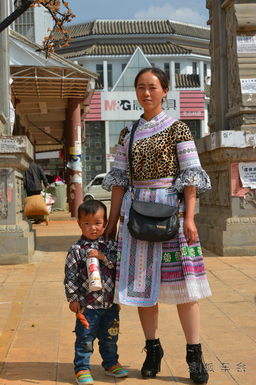 文山部分街景及姑父与L叔如宝石般珍贵的同学