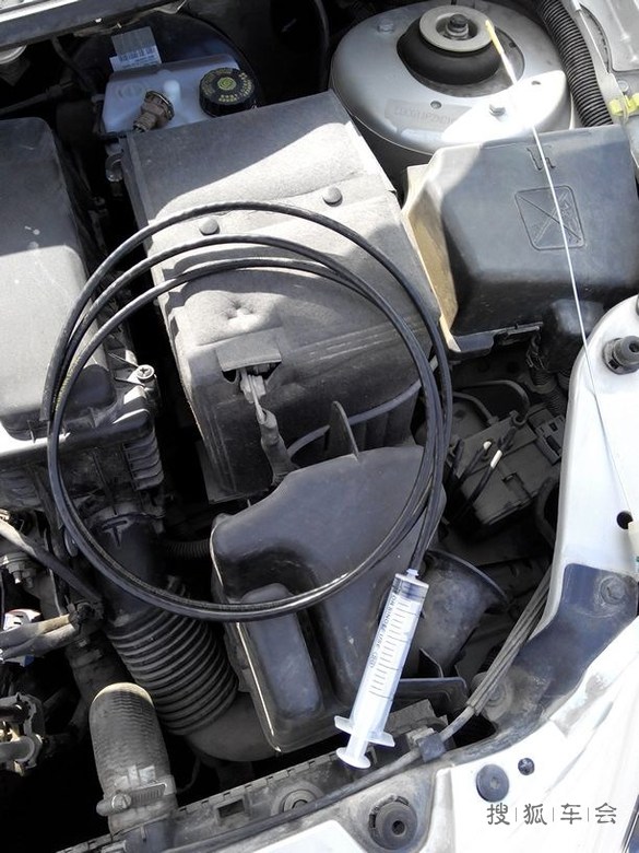 自己动手清洗节气门,抽机油_标致207论坛