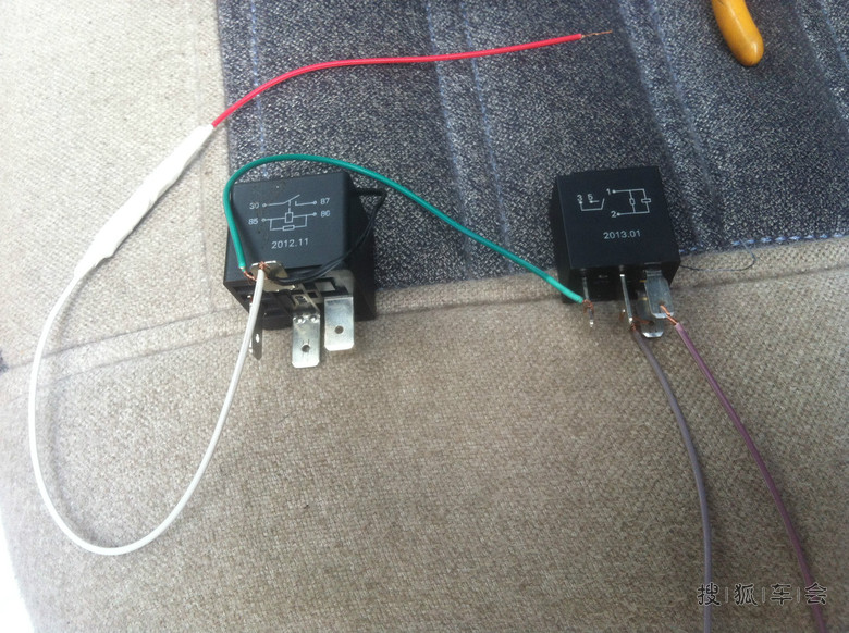 改装,实现车窗供电控制,震动报警、录像,作业有