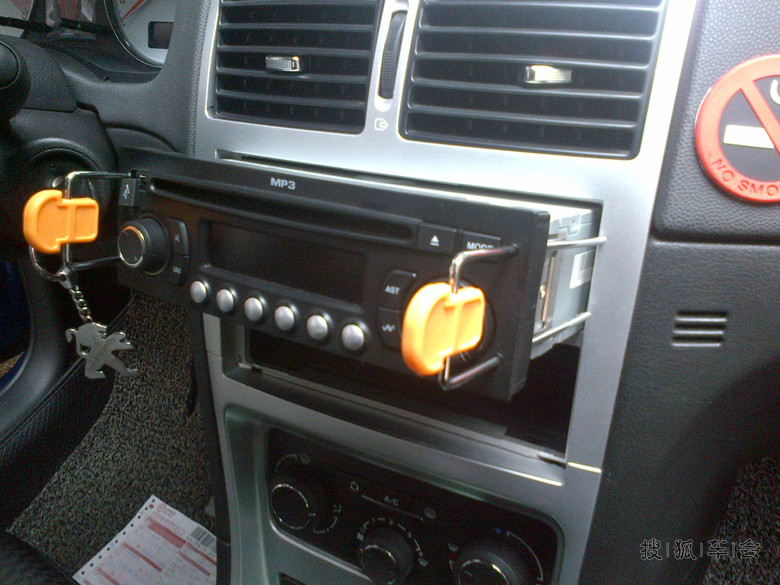 RD43 、C屏,加装巡航、音乐控制手柄作业。_