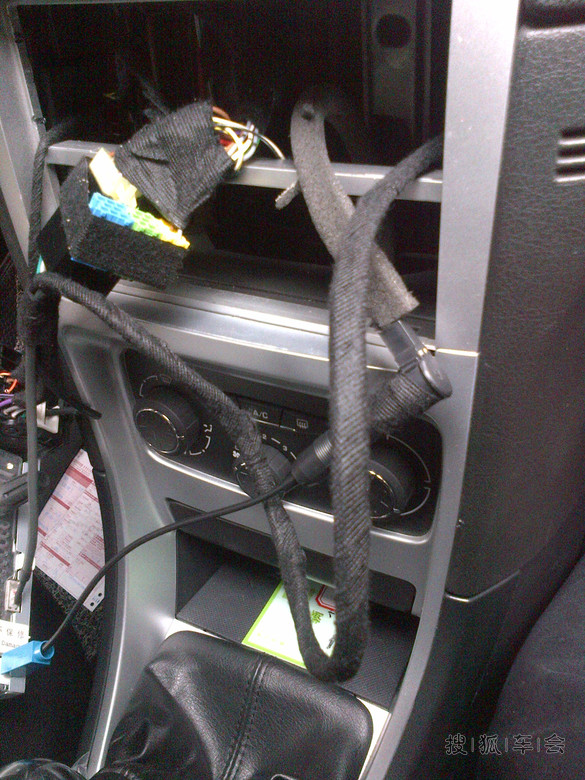 RD43 、C屏,加装巡航、音乐控制手柄作业。_