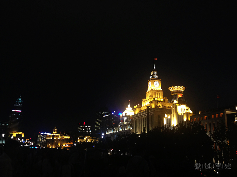 【淮车写手】感受大上海的繁华,外滩夜行记
