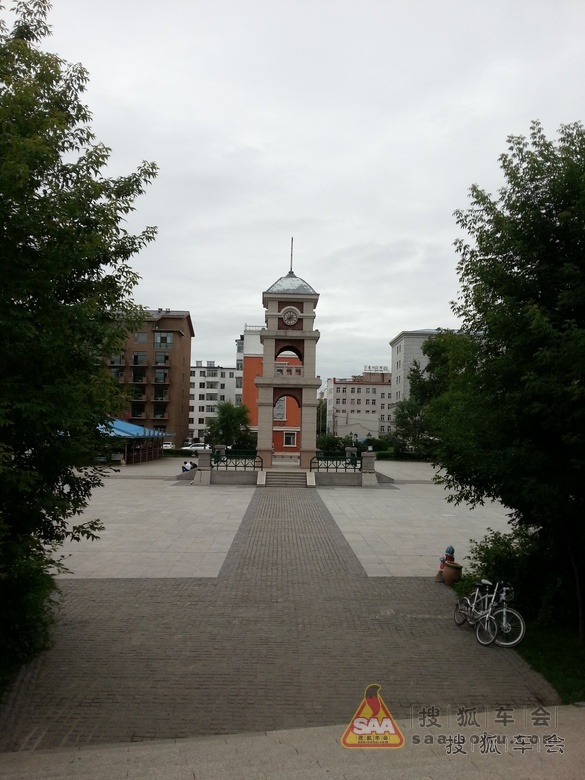 伊春自由行之河边与广场上的阿姨们