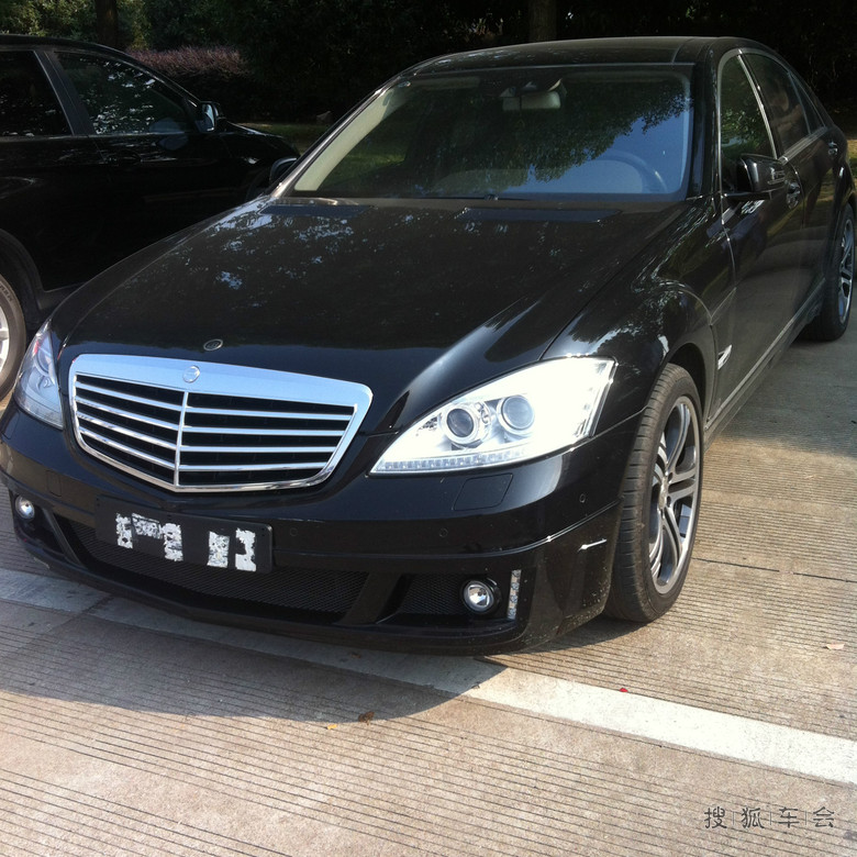 2013款梅赛德斯奔驰C180 coupe帅气提车作业