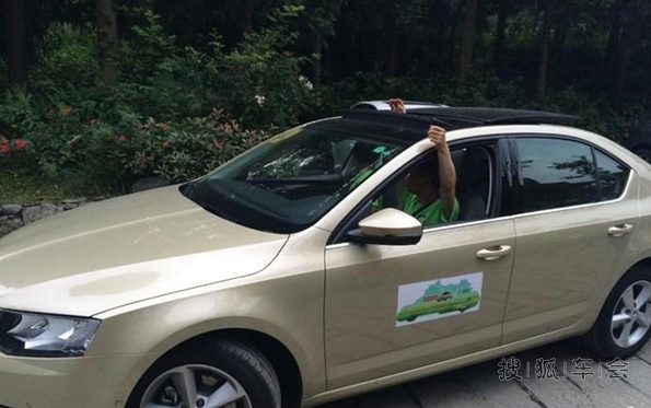 酷毙了,新明锐自动泊车及操作流程~_河北车友