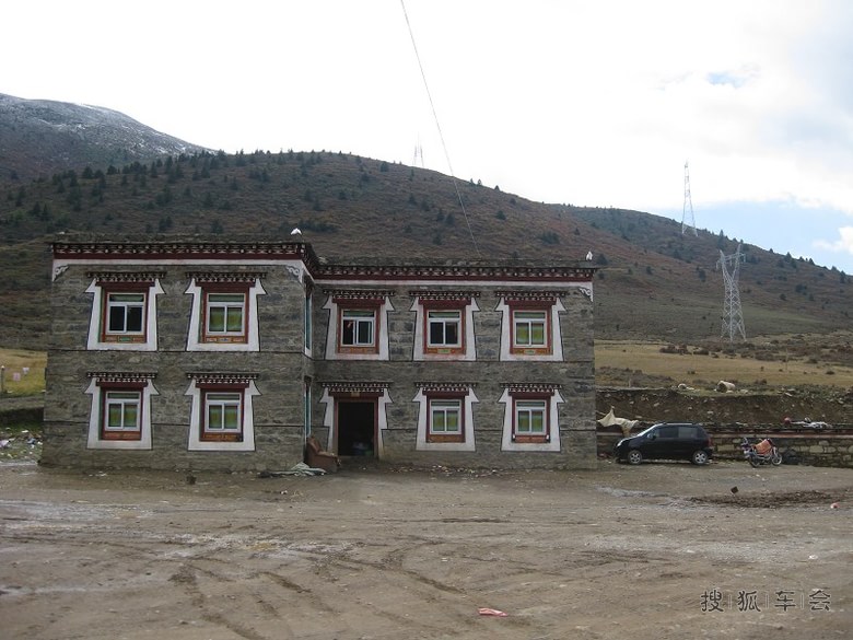 献上美图,自驾车去康定,美得就像画一样!申精!