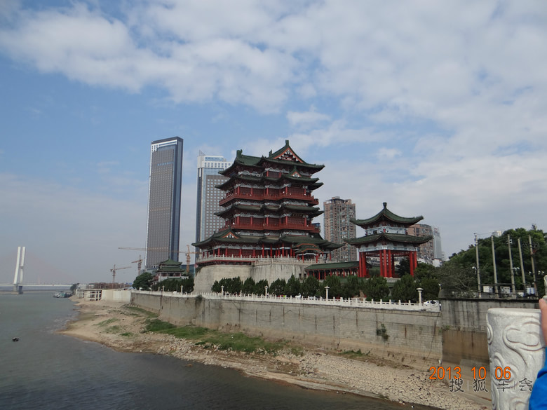 13828404.jpg_s780
