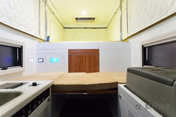 有猛禽皮卡房车在,想去哪里看世界杯就去哪里