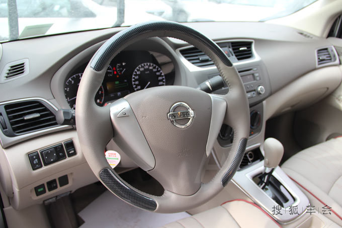 好运来日产轩逸款汽车内饰改装