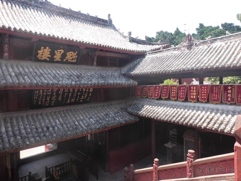 14366301.jpg_s780