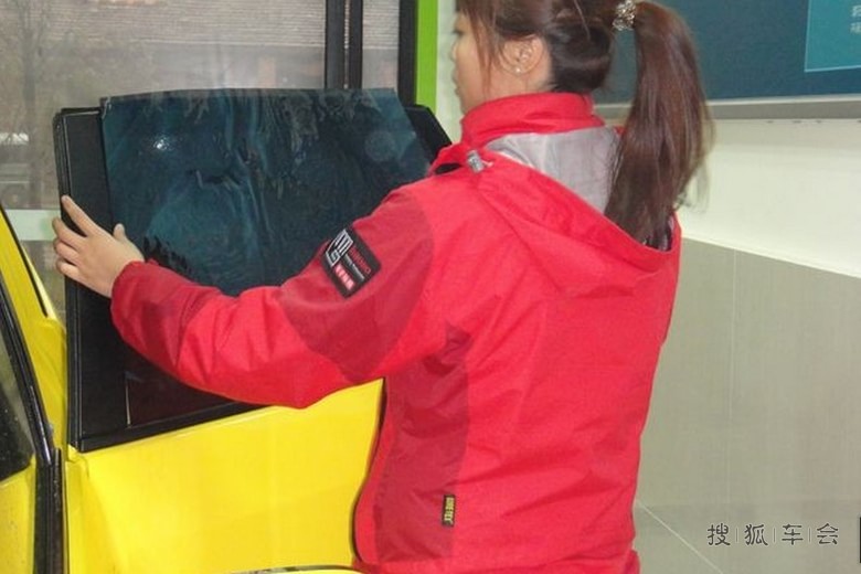 小黄飞提车装饰作业_飞度-飞同一班