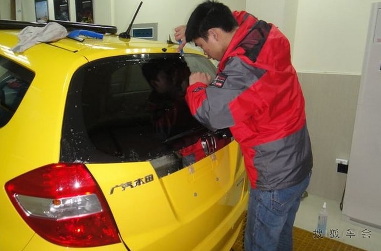 小黄飞提车装饰作业_飞度-飞同一班