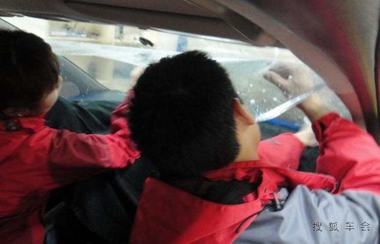 小黄飞提车装饰作业_飞度-飞同一班