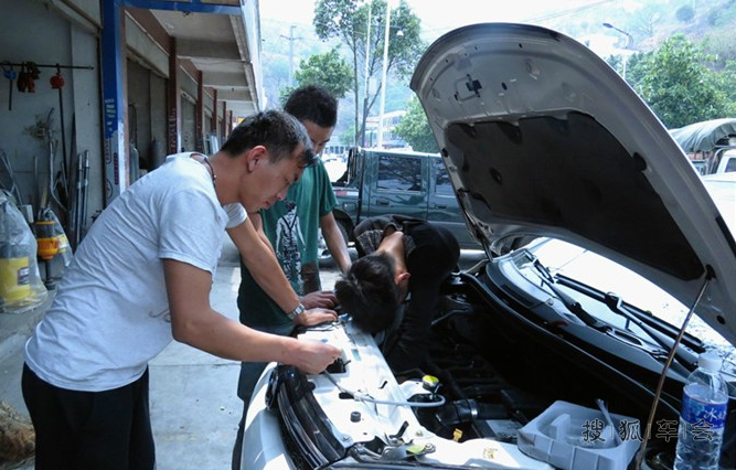 安装空调控制器 解决汽车空调动力不足提速乏