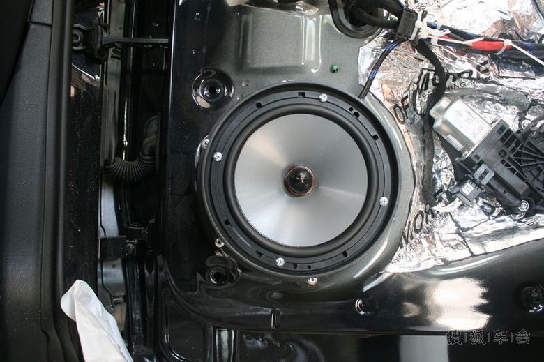 上海1.4乞丐版甲壳虫 音响改装 超越芬达就这么