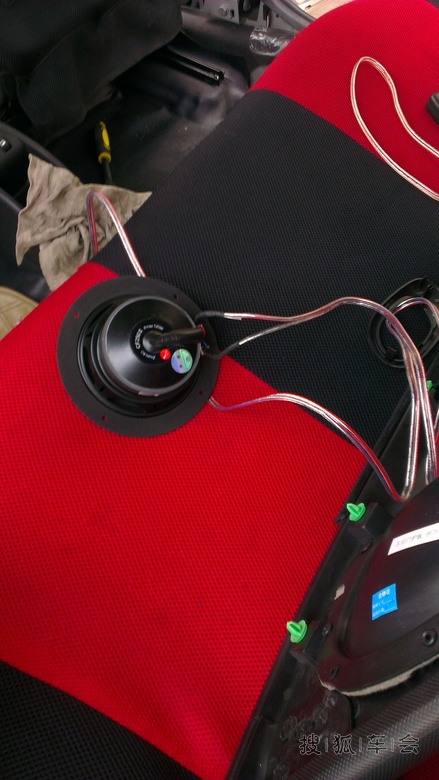 后门加装喇叭详细作业(后门确实有预留音响接