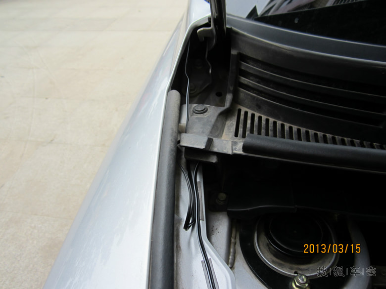 感谢二师兄,太阳能充电板安装完毕_长城M2车