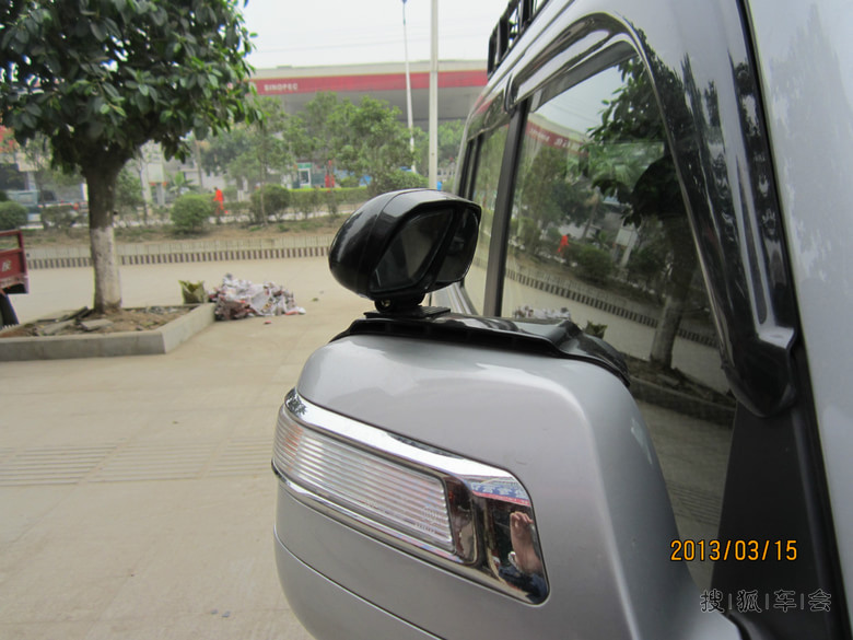 感谢二师兄,太阳能充电板安装完毕_长城M2车