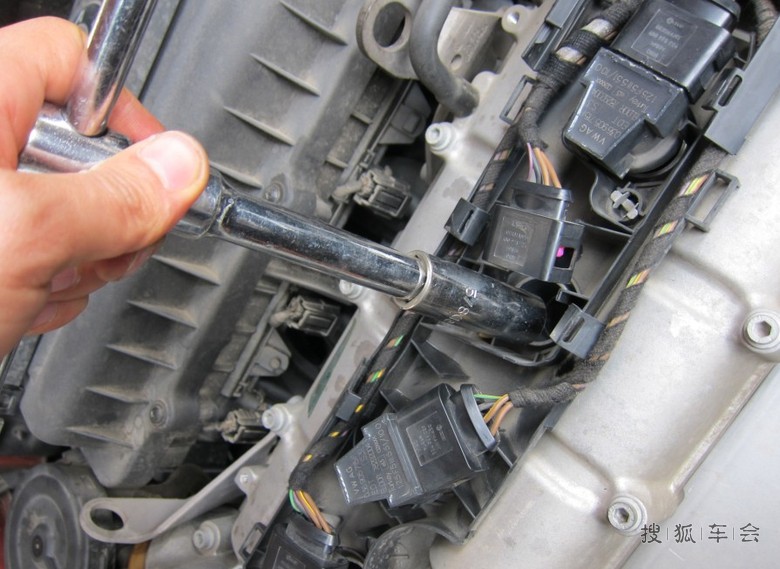 自己动手更换火花塞