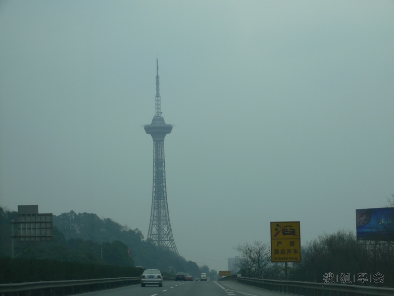 春节在家过年 四川自驾游一个都不能少_花冠车