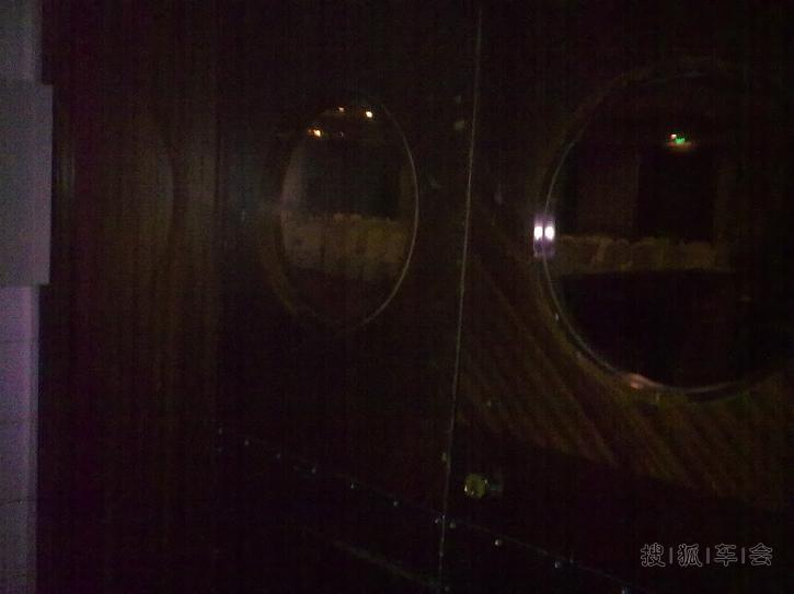 关于北京三元桥某某大厦闹鬼事件之意外死亡(