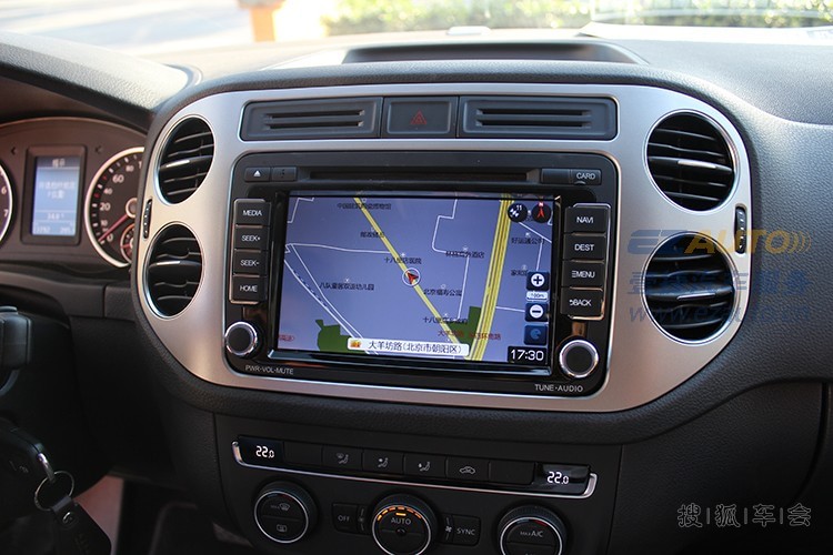 大众途观加装飞歌DVD导航 安卓G7四核倒车影