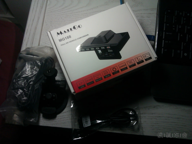 行车记录仪点烟器保险取电+首保所见事故车