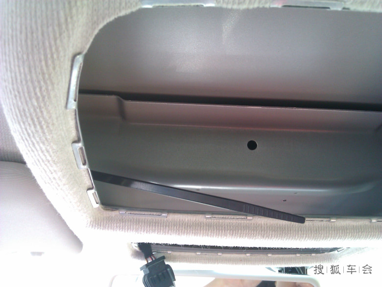 行车记录仪点烟器保险取电+首保所见事故车