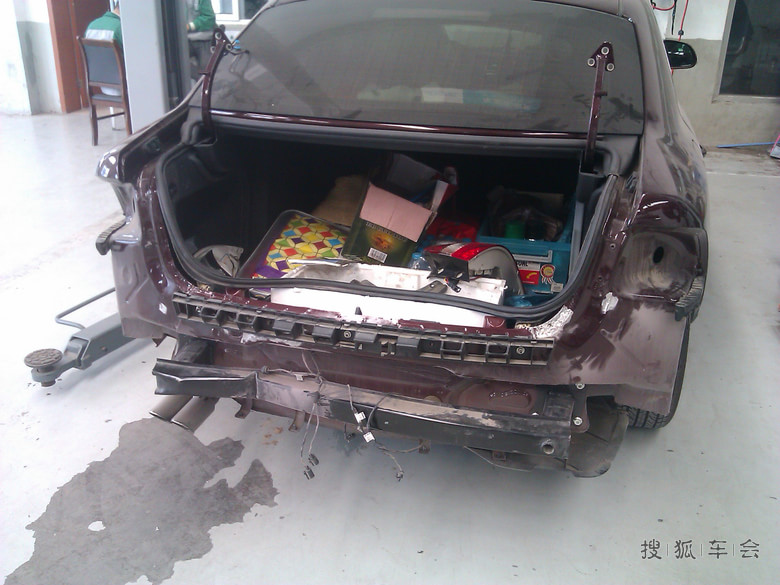 行车记录仪点烟器保险取电+首保所见事故车