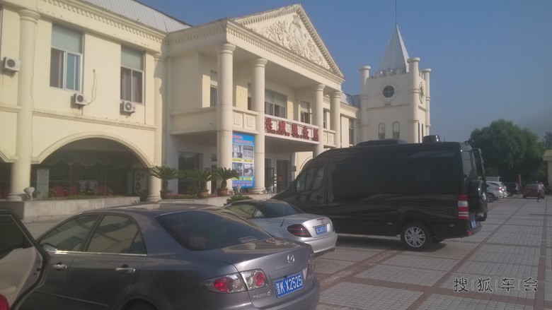 辽宁盘锦红海滩一日游!